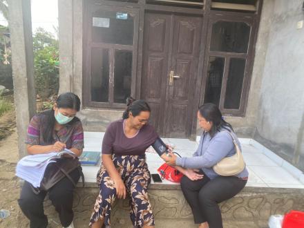 Kegiatan Kunjungan Kepada Balita, Ibu Hamil, dan Ibu Nifas di Desa Madenan